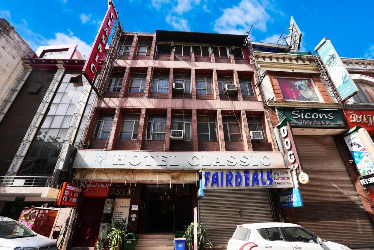 Hotel Classic New Delhi Exterior photo