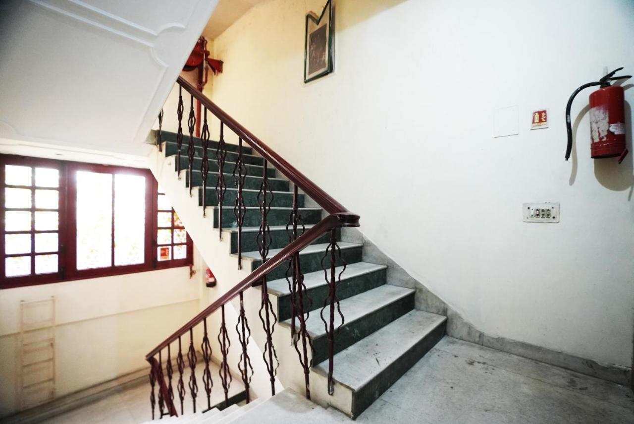 Hotel Classic New Delhi Exterior photo